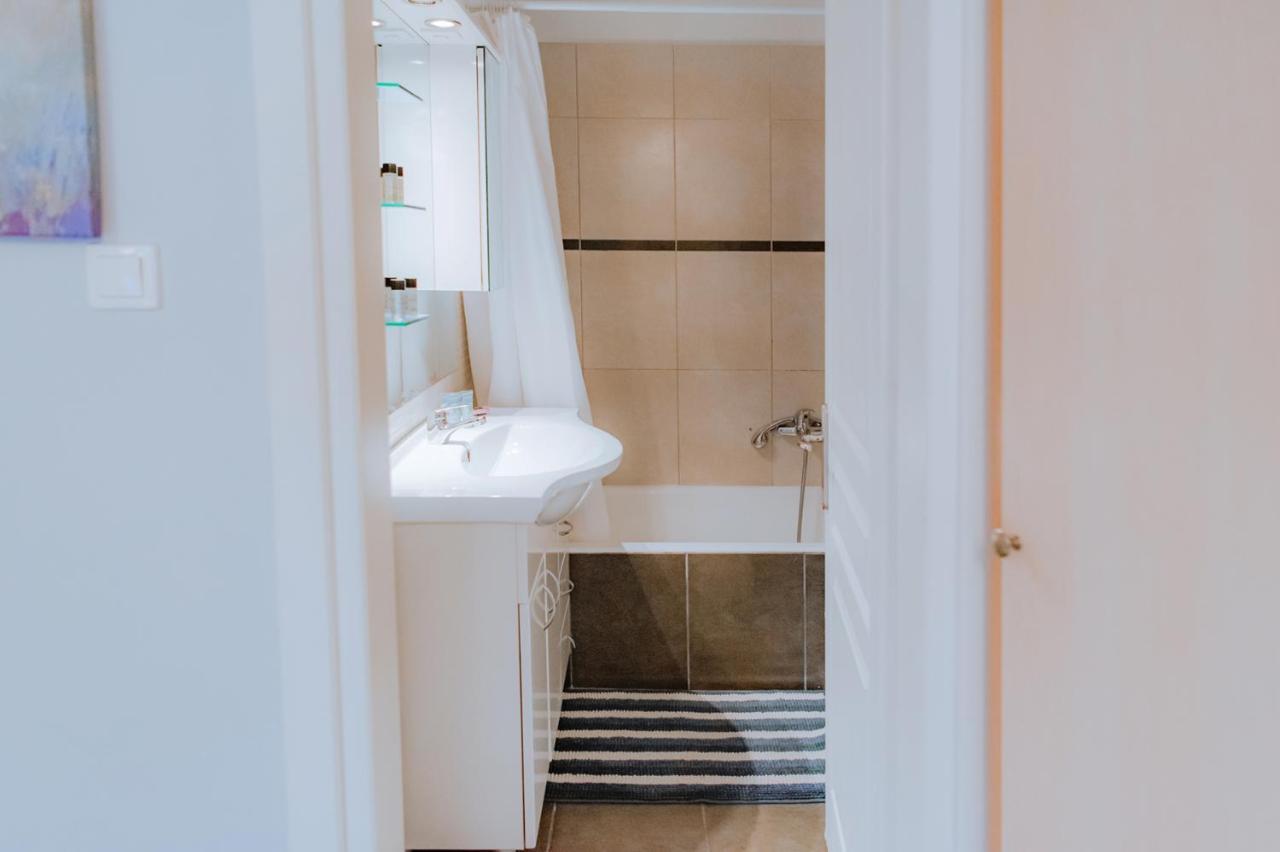 Acropolis Studio Apartment Афины Экстерьер фото